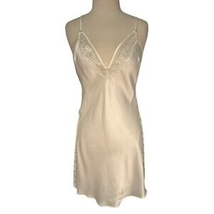 Victoria’s Secret White Lace Slip Dress Satin Bridal Lingerie Rhinestone Size M